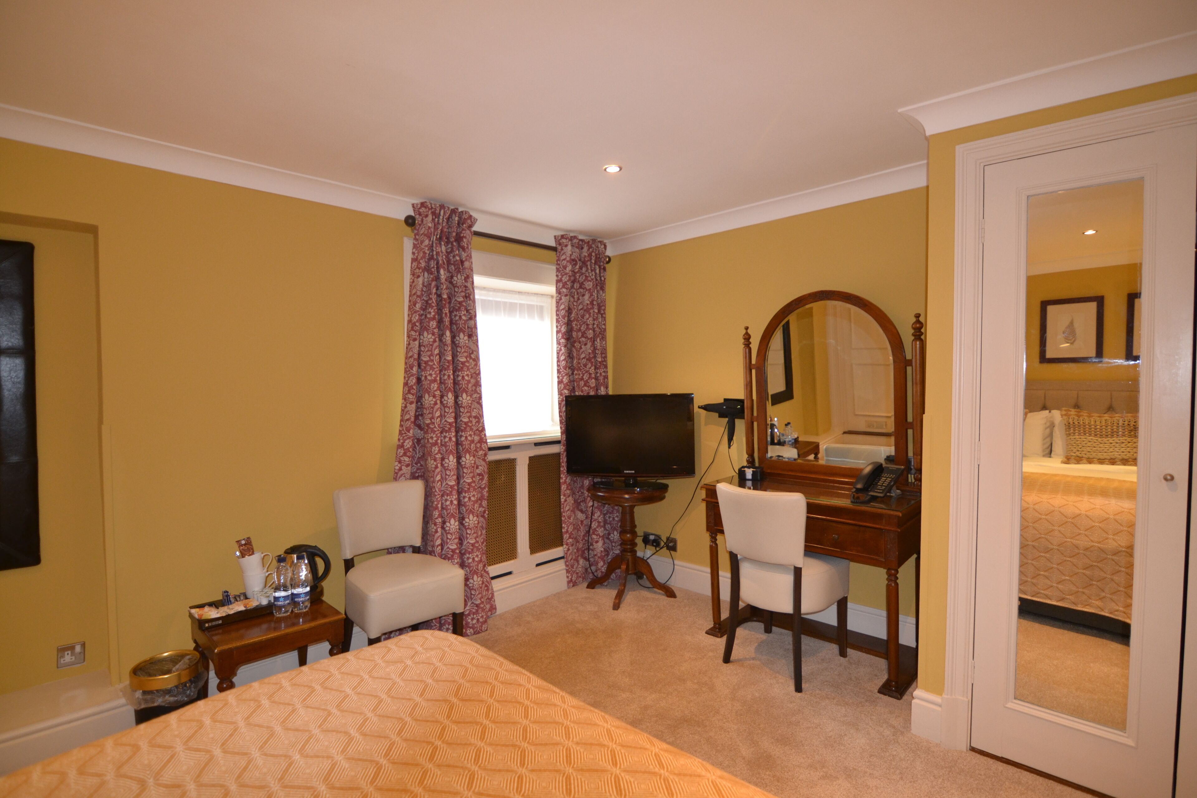 premium bedding, individually decorated, individually furnished, desk