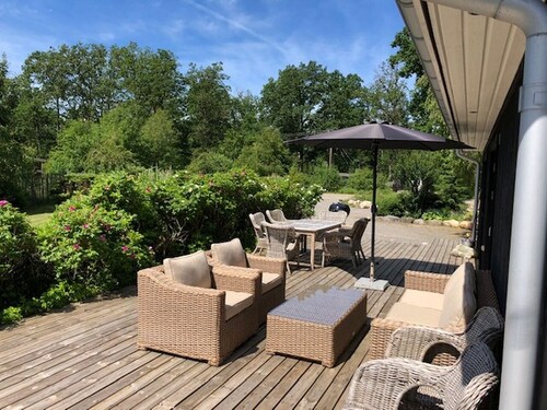 Lovely spaceious house. Big garden Outdoor hottub. Close to nature. Pet friendly