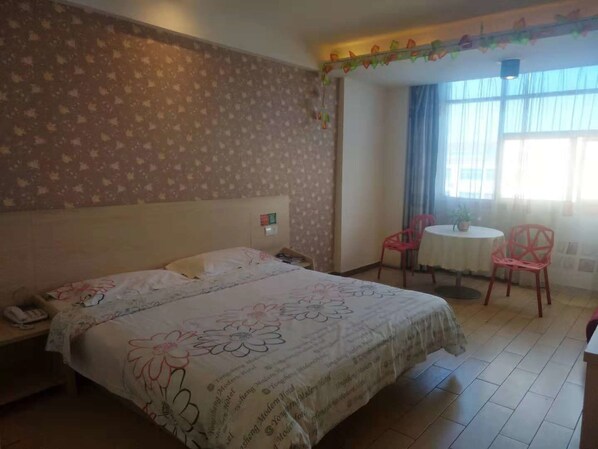 Chambre Double Affaires, non-fumeurs | Bureau, rideaux occultants, fer et planche à repasser, Wi-Fi gratuit