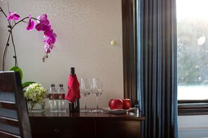 Deluxe-Zimmer, Balkon | Zimmerausstattung