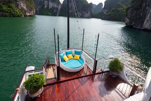 Sundeck - Charm Boutique Cruise (Tuan Chau)