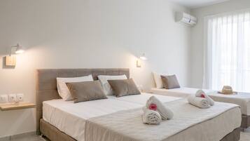 Superior appartement, 1 slaapkamer | Een kluis op de kamer, geluiddichte muren, gratis wifi, beddengoed