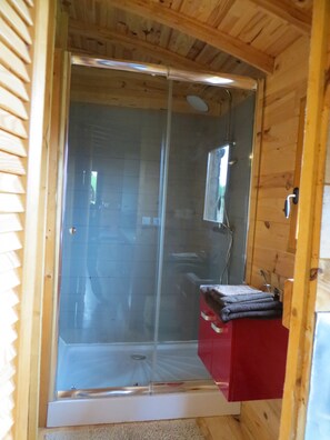 Casa de campo | Ducha del cuarto de baño