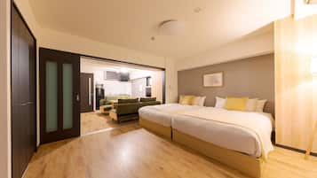 Deluxe Twin Room | 1 bedroom, down comforters, in-room safe, desk