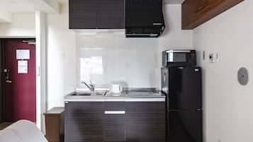 Fridge, microwave, stovetop, electric kettle