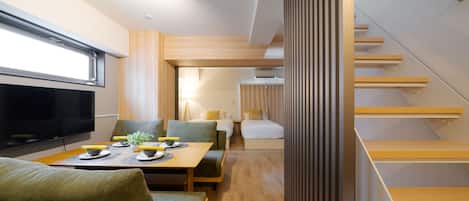 客房 (Maisonette) | 房內用餐區