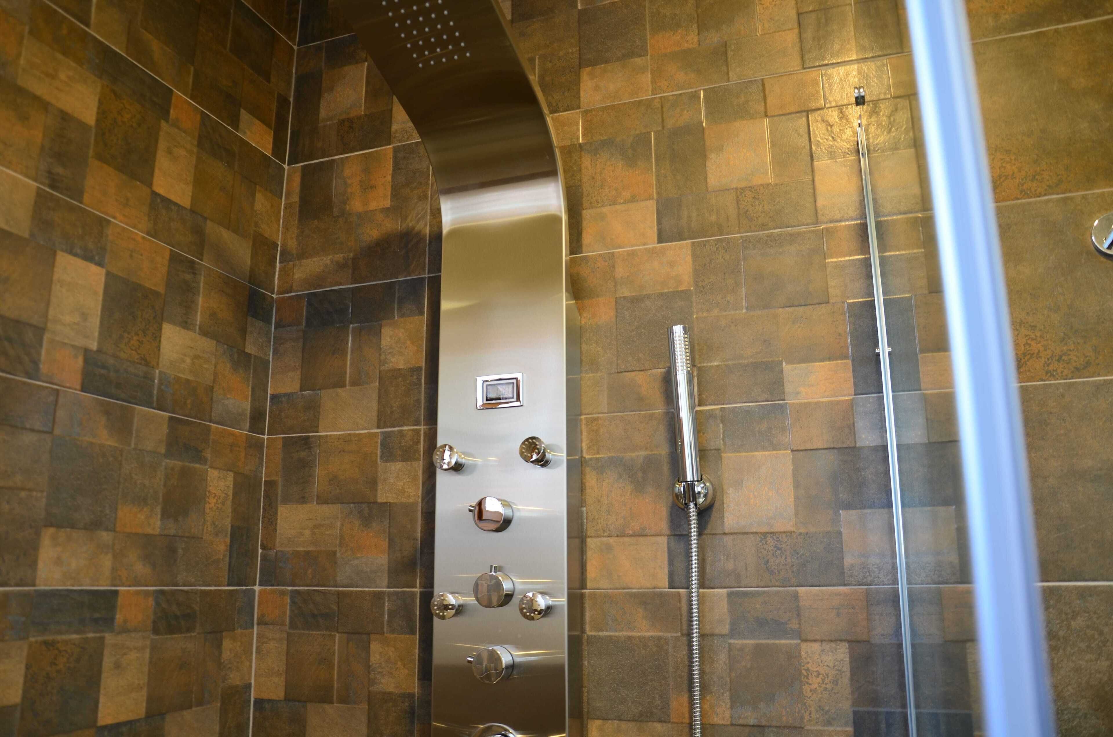 Bathroom shower