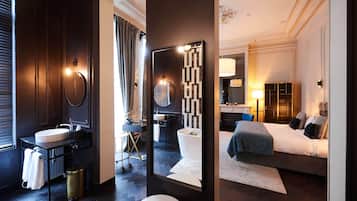 1 habitaciĂłn y ropa de cama de alta calidad