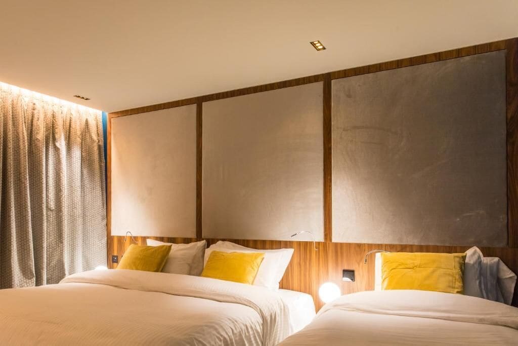 1 bedroom, premium bedding, in-room safe, desk