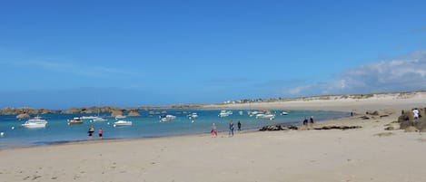 Beach nearby, sun loungers