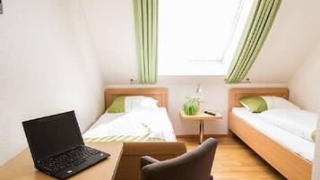 Twin Room, 2 Twin Beds, Non Smoking | Hypo-allergenic bedding, desk, blackout drapes, soundproofing