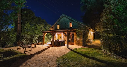 Beautiful villa for 6 people with private pool now an offer in May and June!!