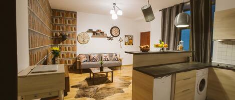 Fridge, oven, stovetop, dishwasher
