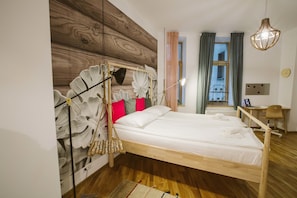 Studio, 1 Queen Bed, Kitchen | 1 bedroom, individually decorated, individually furnished, desk - Alteea 2 Deluxe Bucharest Apartments (Bucharest)