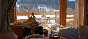 Fully equipped for a family & 300 metres from the ski area!
