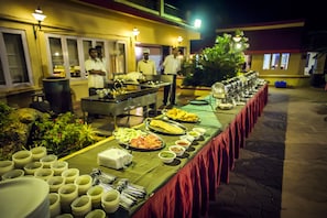 Outdoor banquet area - Adamo The Resort (Karjat)