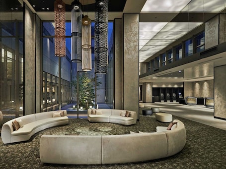 Lobby. Hotel Vischio Kyoto by GRANVIA