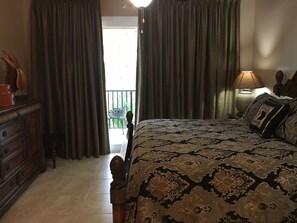 2 slaapkamers, een strijkplank/strijkijzer, wifi, beddengoed