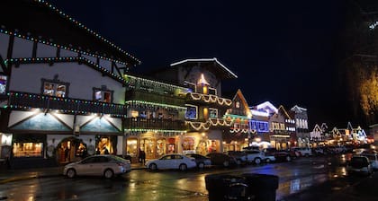 Serene Mountain Views, nur 5 Minuten von Leavenworth, UND Hundefreundlich!