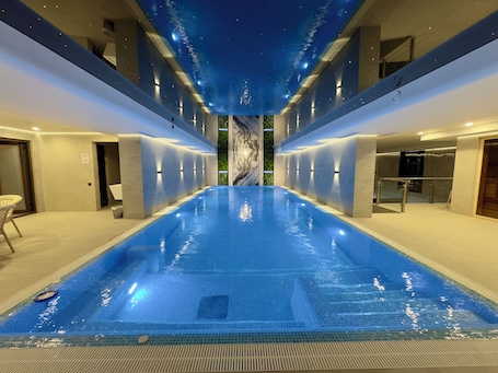 Indoor pool. Sultan