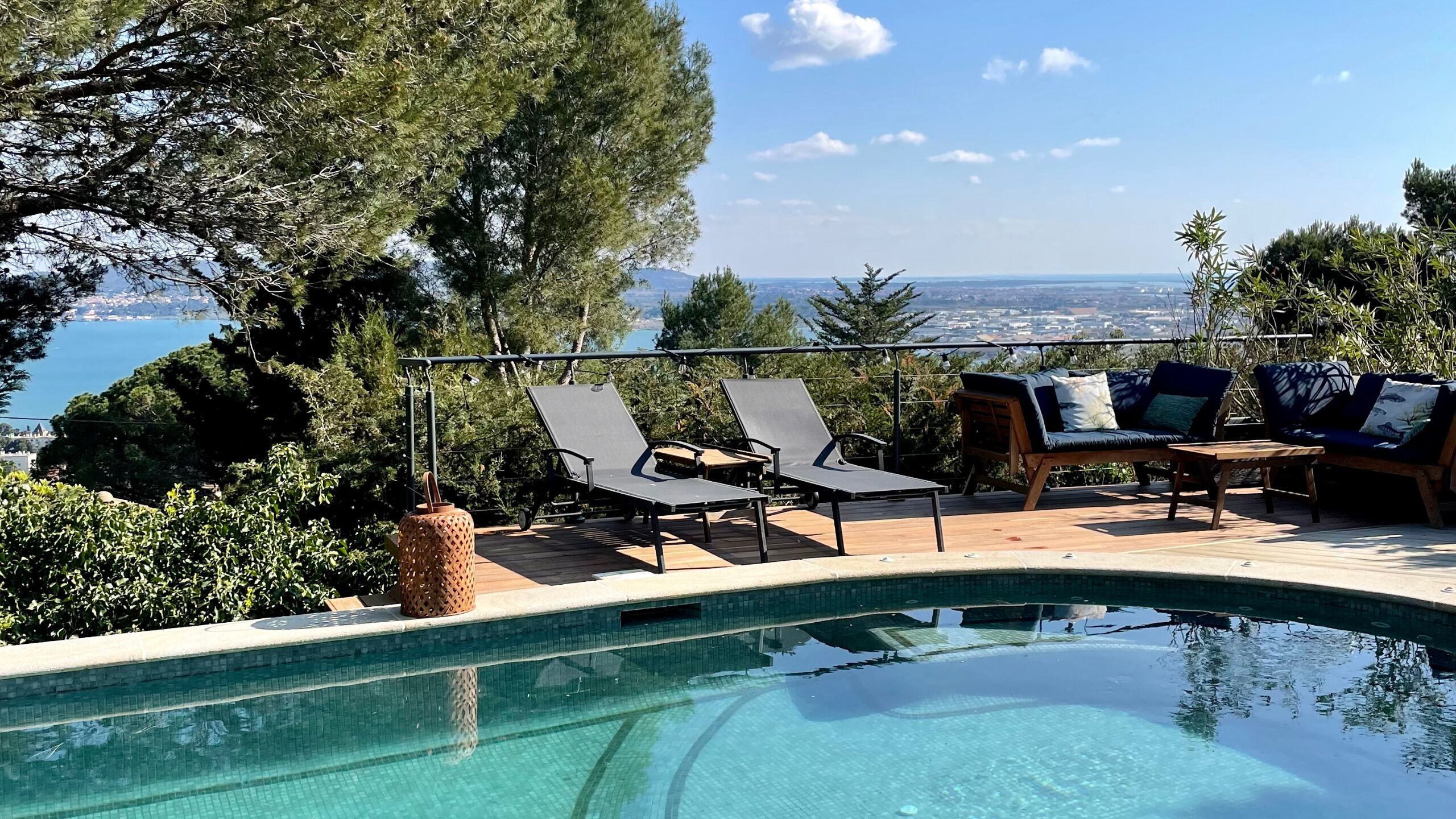 Außenpool, geöffnet von 10:00 Uhr bis 19:00 Uhr, Liegestühle