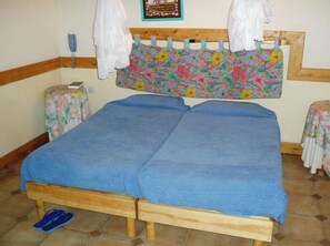 Desk, bed sheets