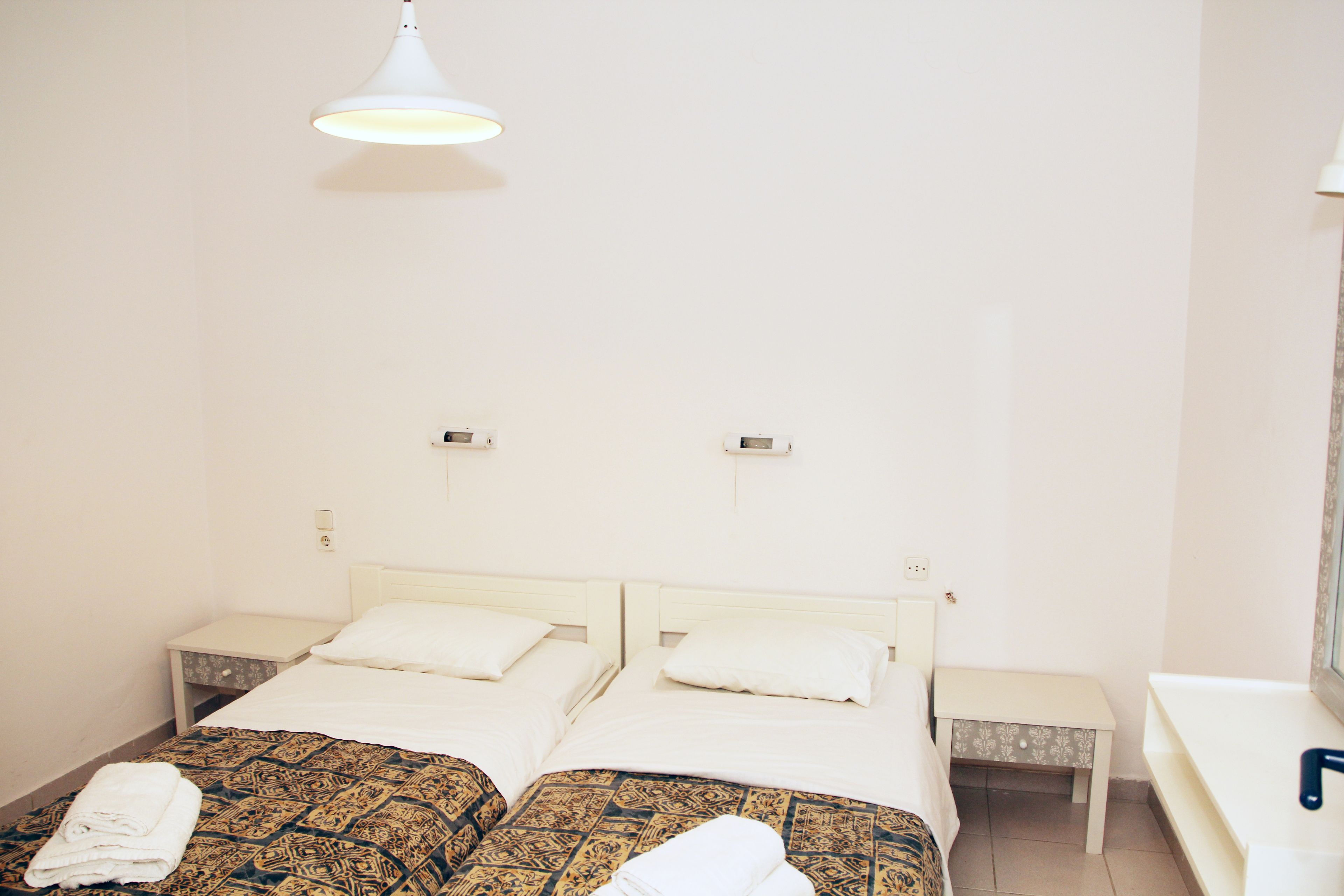 이그제큐티브 스튜디오, 수영장 전망 | 다리미/다리미판, 무료 WiFi, 침대 시트