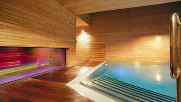 Sauna, vasca idromassaggio, bagno turco, trattamenti per il corpo