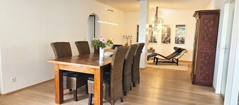 166 m² quiet, sunny oasis of wellbeing with large terrace and view of the valley