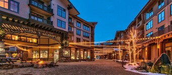 Village at Palisades Tahoe - 1BR/Sleeps 4 - Ski-in/Ski-out, Top Floor, End Unit
