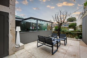 Deluxe Studio Suite | Terrace/patio - In Porto Gallery Guesthouse (Porto)