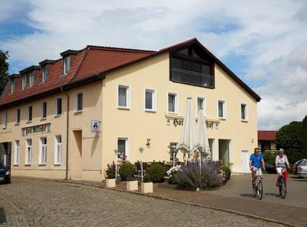 Property entrance - Bed & Breakfast Hotel Müllerhof (Schwielowsee)