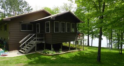 Sunrise Shores- Lots of space!!! 2+ bedroom 1.5 bath. Pet Friendly!