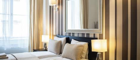 Deluxe Apartment, 3 Bedrooms, Non Smoking | 3 bedrooms, premium bedding, iron/ironing board, cots/infant beds