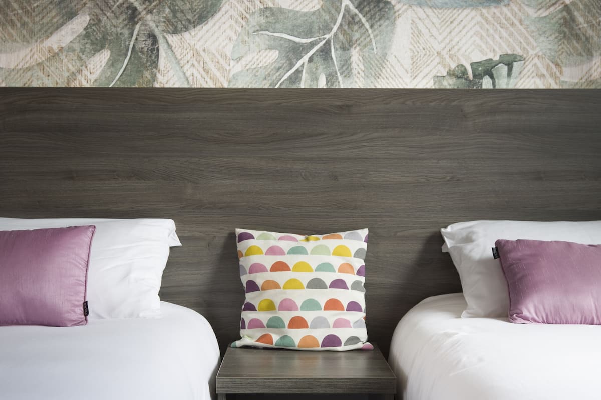 twin room, non smoking | individually decorated, individually furnished, desk, soundproofing