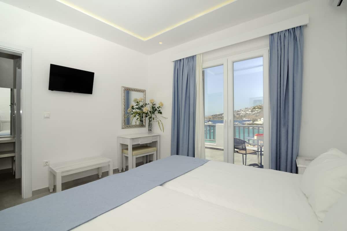 family room, sea view | view from room