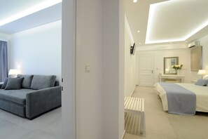Suite Junior, vue mer | Literie de qualité supérieure, coffres-forts dans les chambres