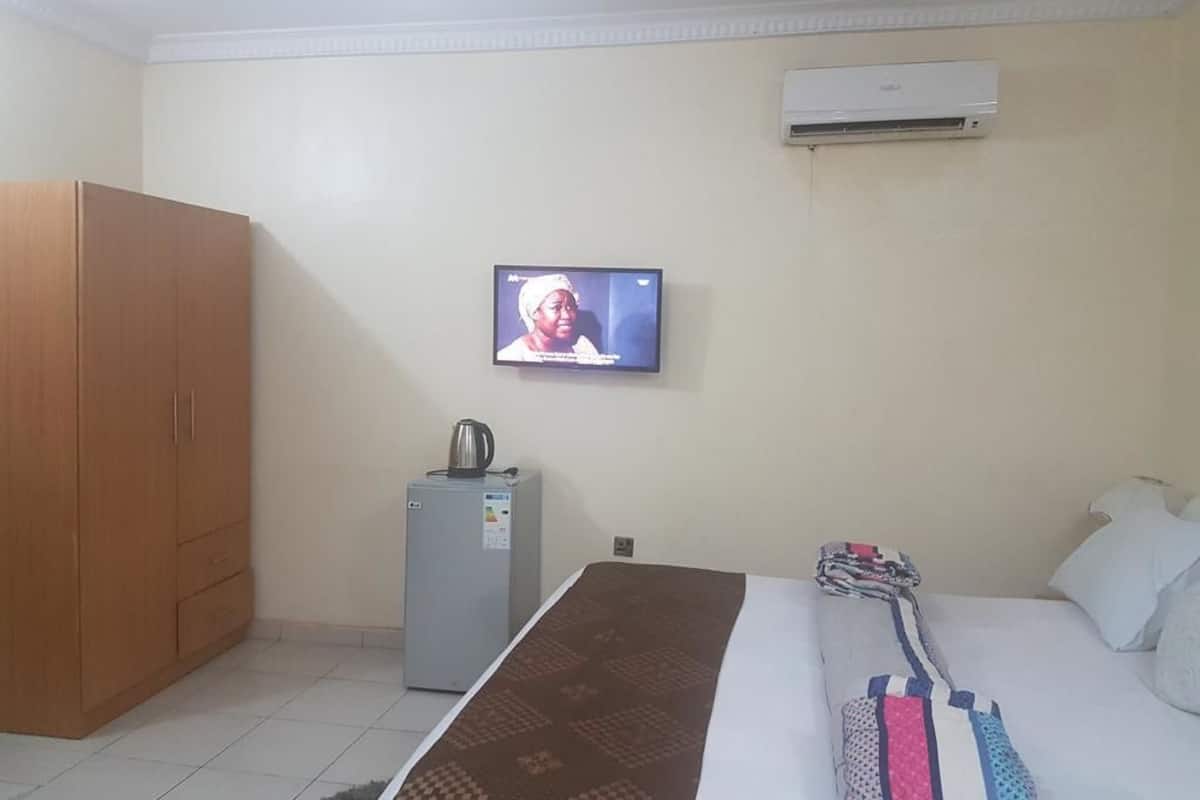 Chambre Double Standard | Bureau, Wi-Fi gratuit, draps fournis