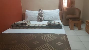 Habitación estándar | Escritorio, wifi gratis y ropa de cama
