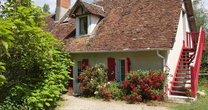 Gîte surrounded nature, Sologne, outdoor Nordic bath, park 1.5 hours, small pond