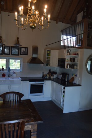 House (Södergård) | Private kitchen | Fridge, microwave, oven, stovetop - Ekengard (Köping)