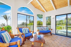 Smart TV, DVD player, books