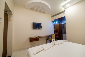 Caja de seguridad en la habitación, cortinas blackout y insonorización