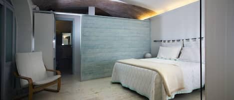 Kamar Quadruple | Kedap suara dan seprai linen