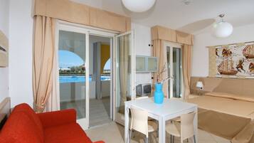 Classic Mono | In-room safe, iron/ironing board, free WiFi