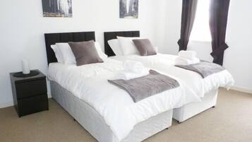 Cottage | 2 bedrooms, individually decorated, individually furnished, free WiFi