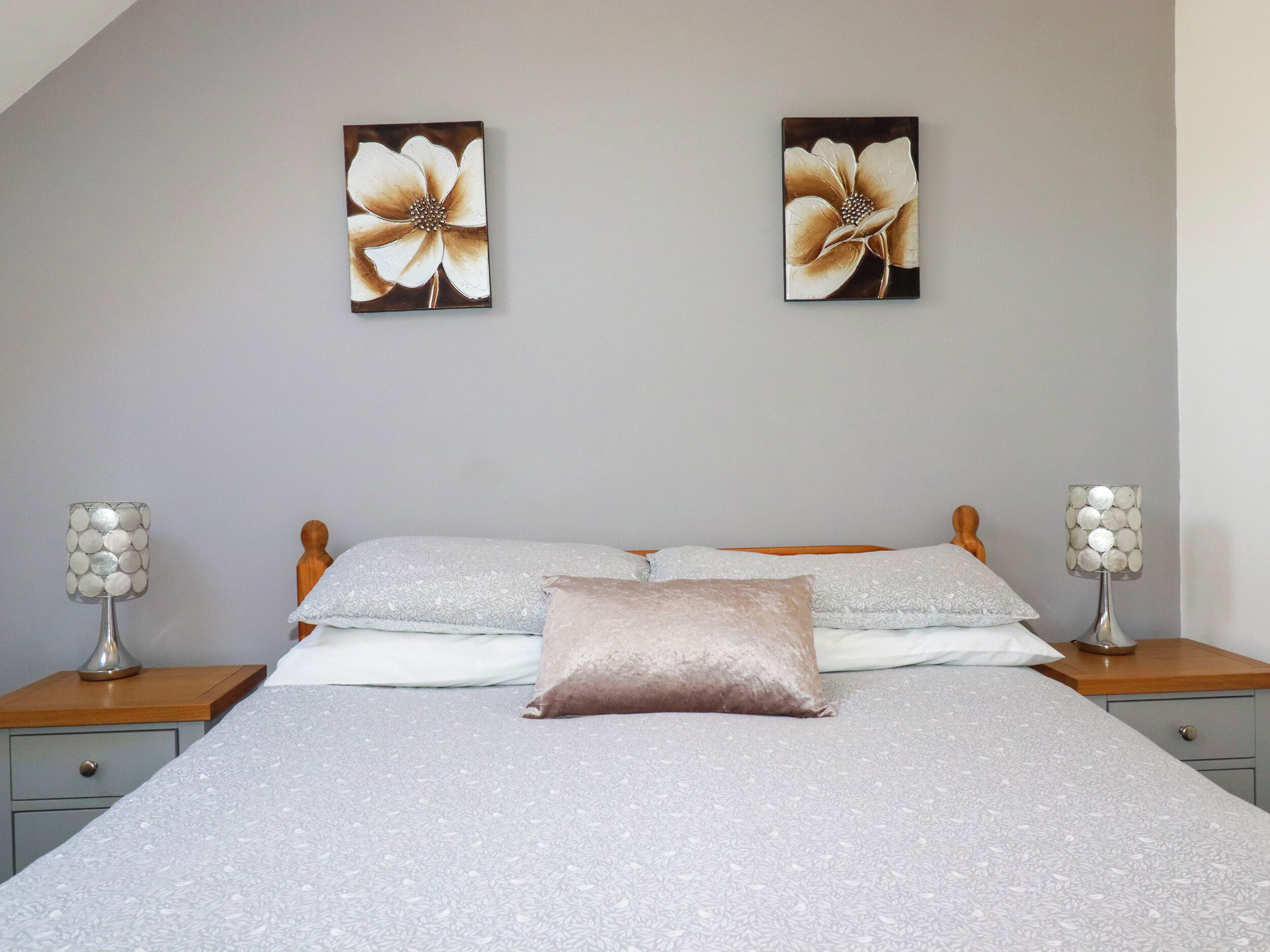 Cottage | 1 bedroom, individually decorated, individually furnished, free WiFi