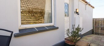 The Annexe, Laburnum