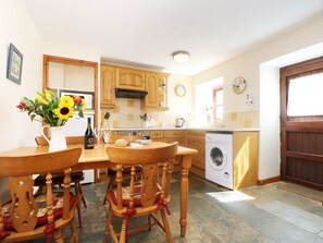 Cottage | Interior - The Old Granary (Launceston)
