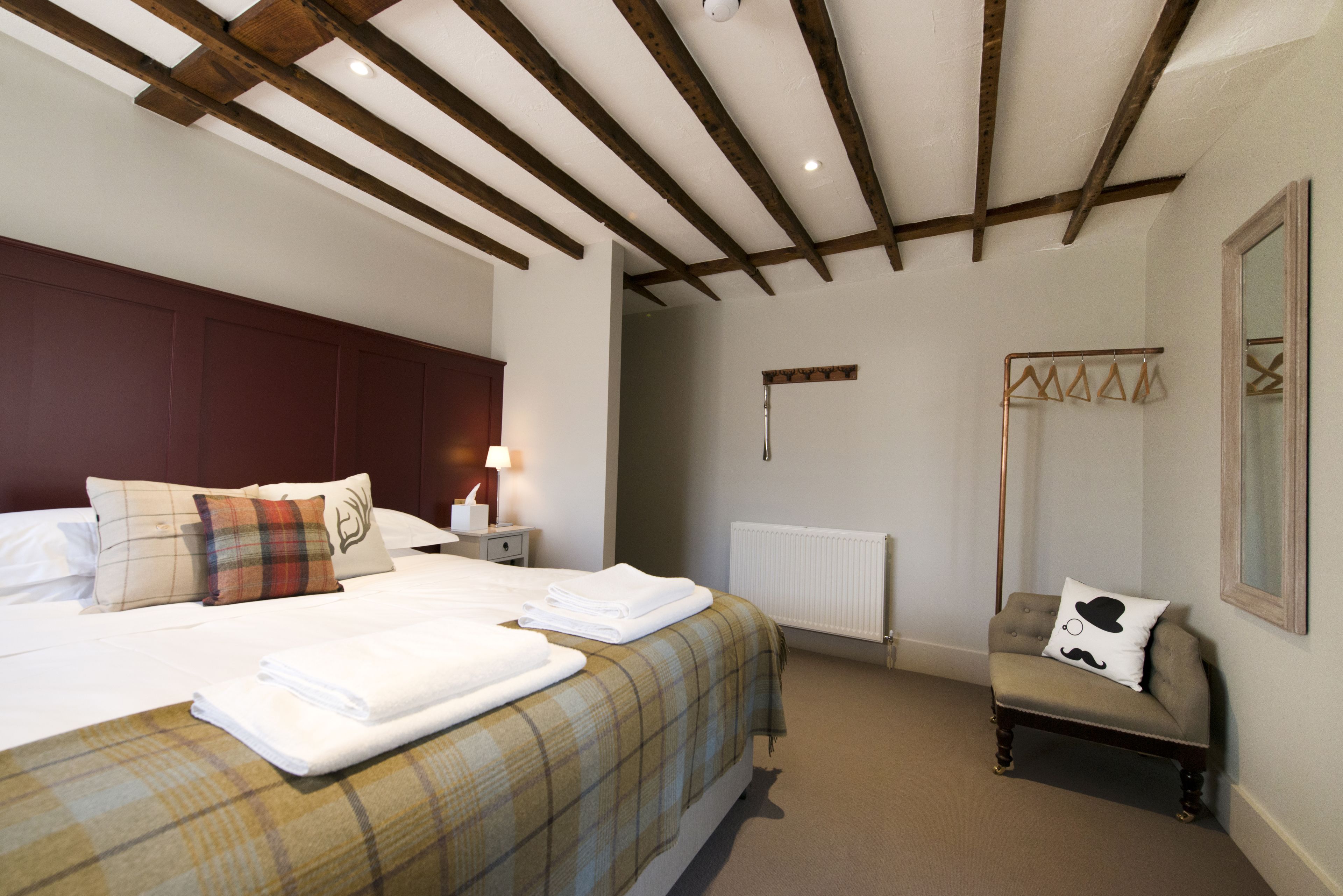 double room, 1 king bed (8) | premium bedding, iron/ironing board, free wifi